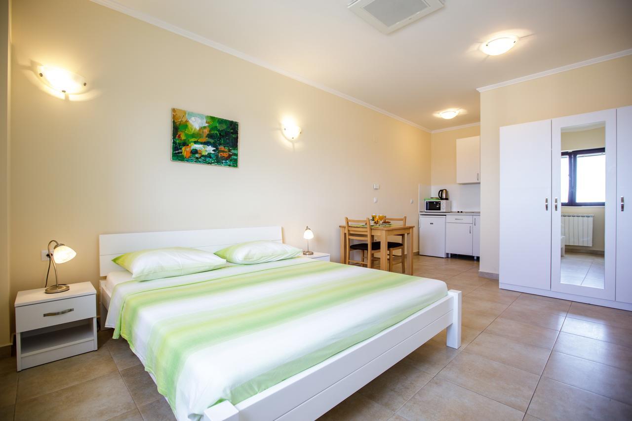 Oliva 1 Lozica Apartment