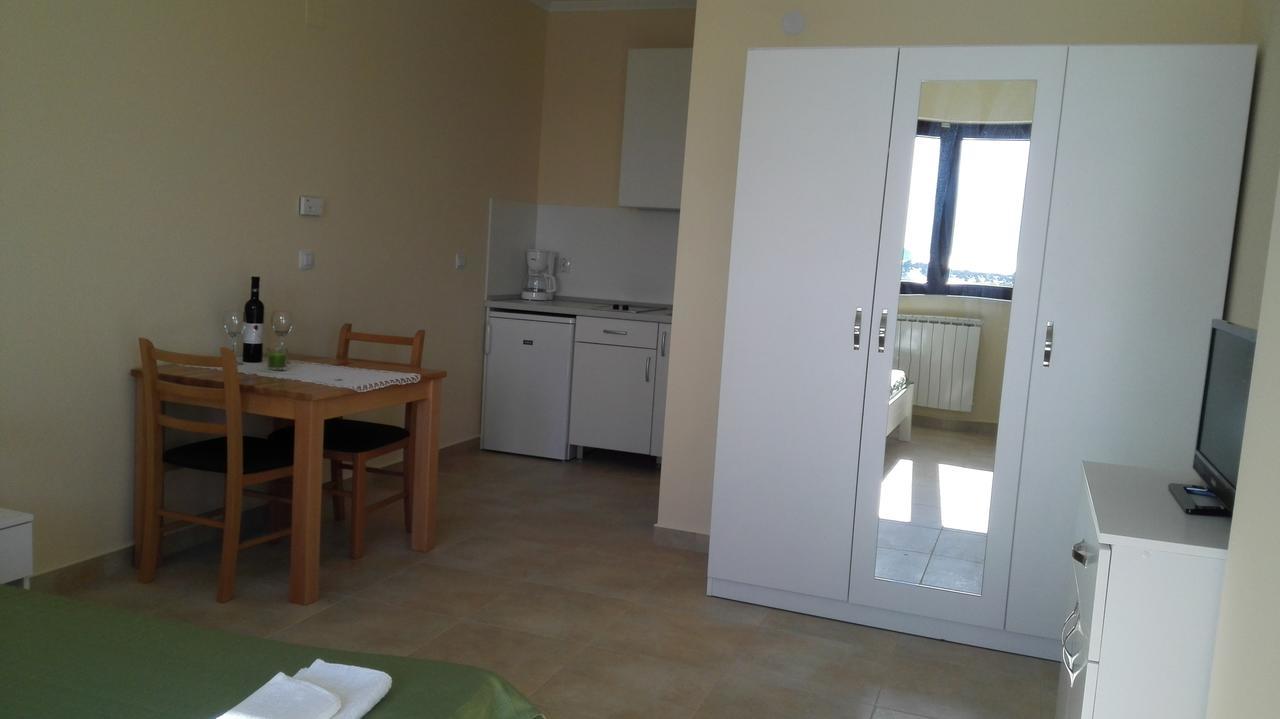 Oliva 1 Lozica Dubrovnik